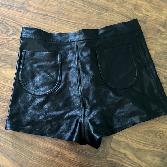 American apparel disco shorts - Picture 3 of 4